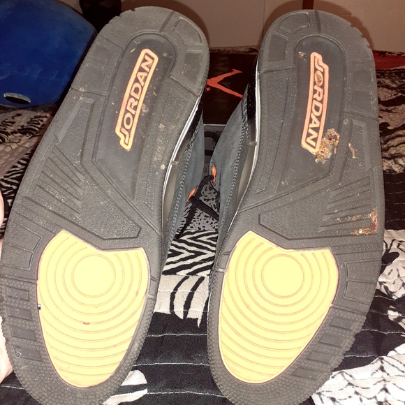 Jordan 3 fear pack 10.5 - Picture 4 of 4